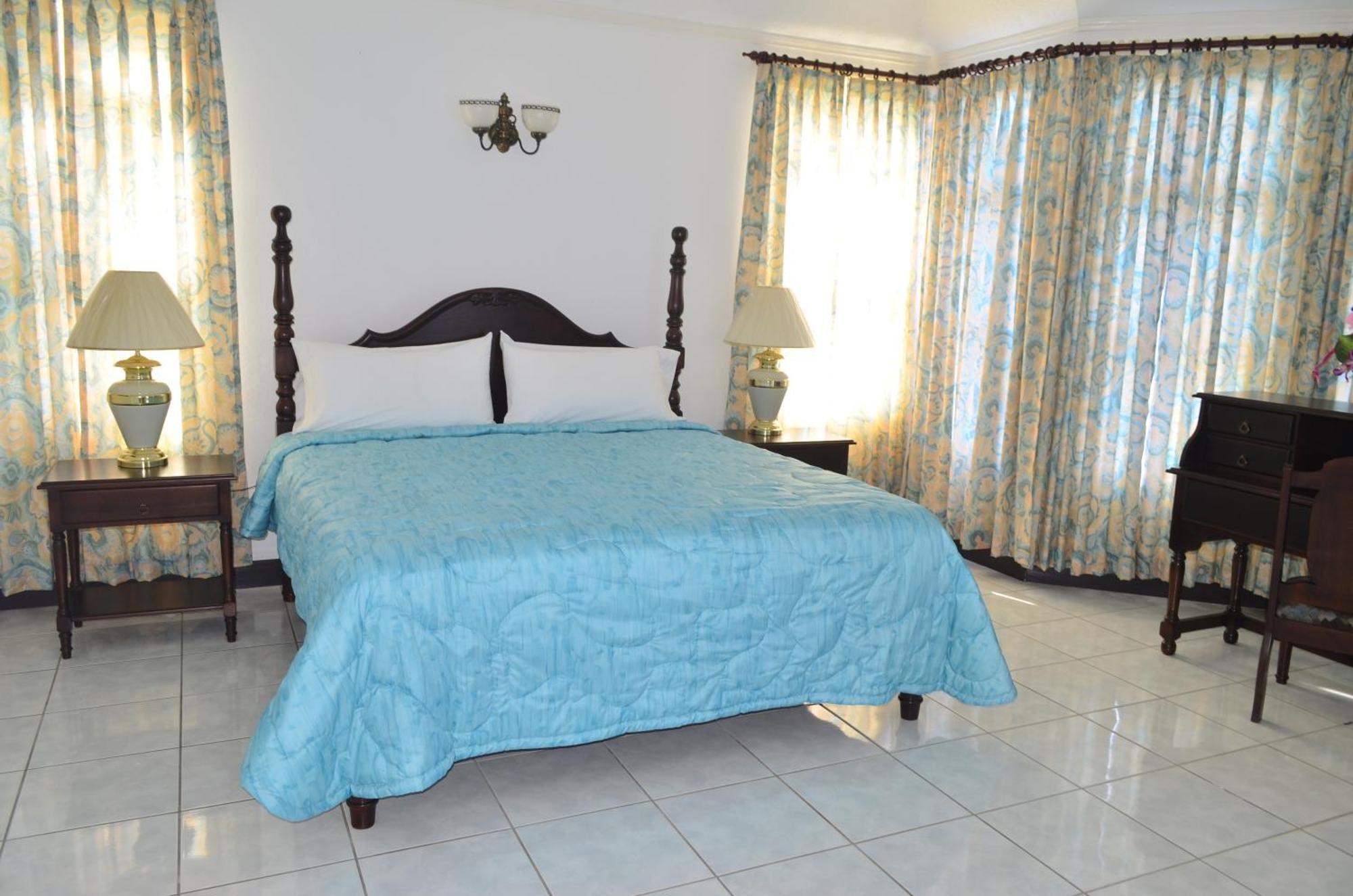 Pink Rock Inn Bed&Breakfast Ocho Rios Exterior foto